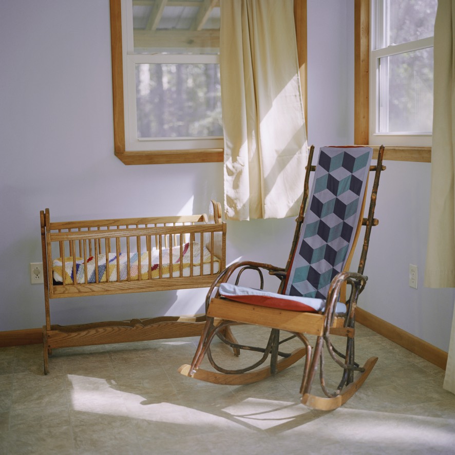Rocking-chair-The-Farm-birthing-cottage-Alabama-midwives